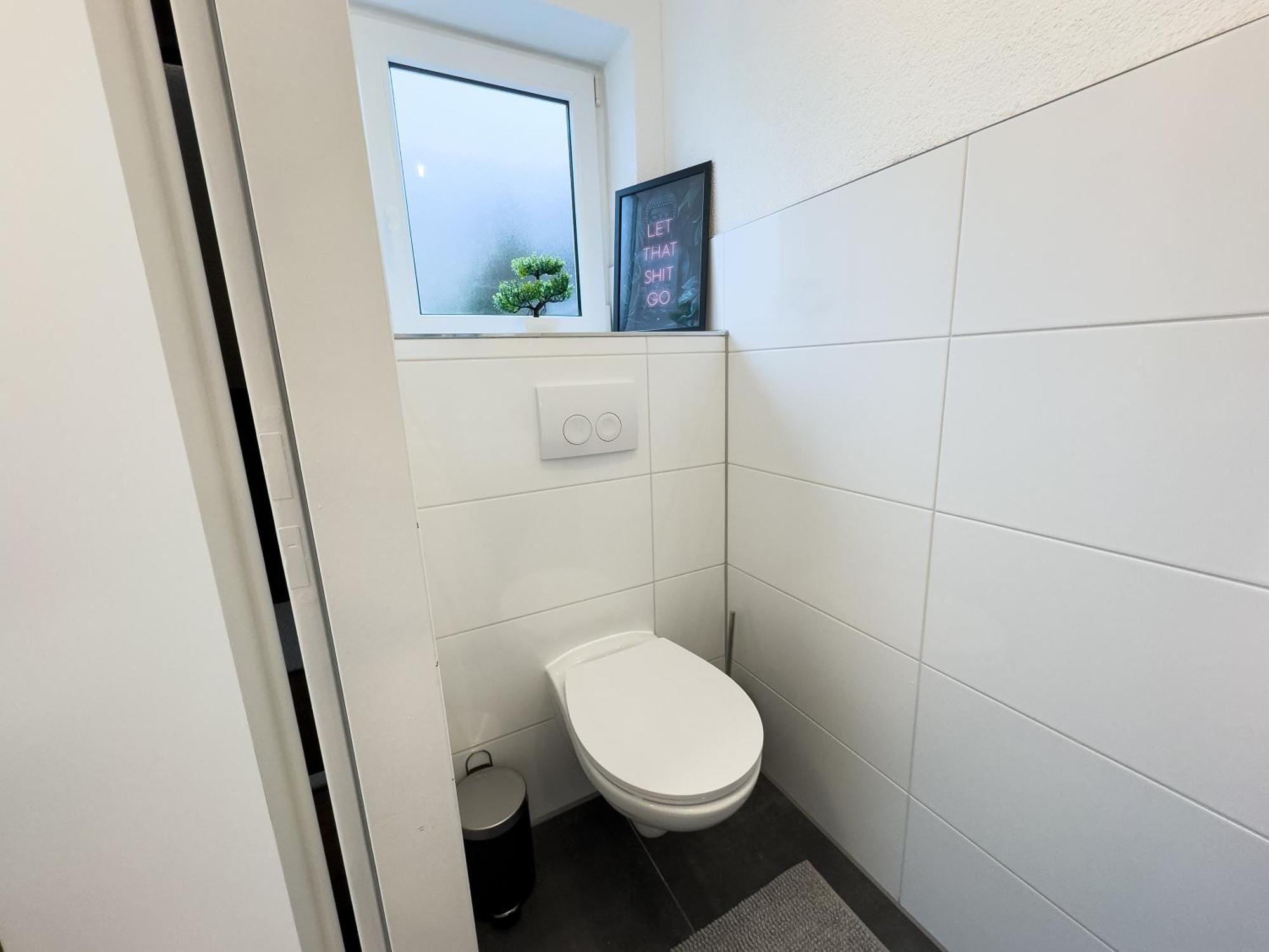 Klassen Apartments! Stadtnahes Ferienhaus* Mit Terrasse In Aulendorf * Fuer 6-8 Personen エクステリア 写真